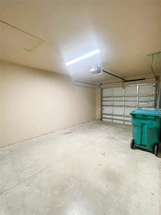 Activo con contrato: $399,900 (6 camas, 0 baños, 2694 Pies cuadrados)