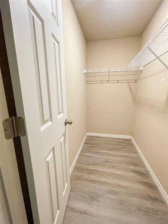 Activo con contrato: $399,900 (6 camas, 0 baños, 2694 Pies cuadrados)