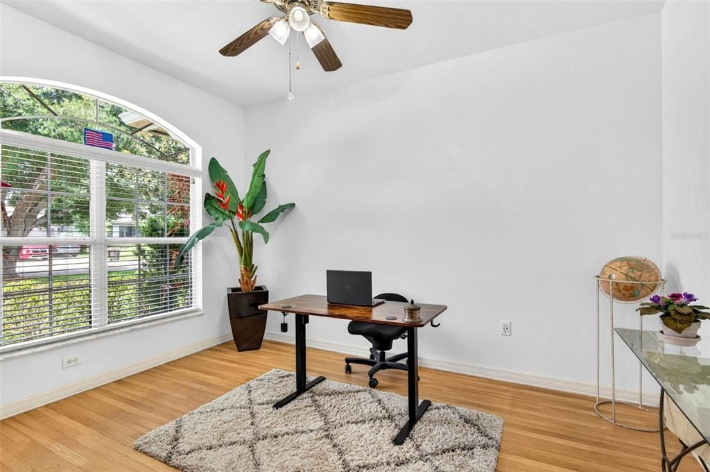 En Venta: $360,900 (3 camas, 2 baños, 1825 Pies cuadrados)