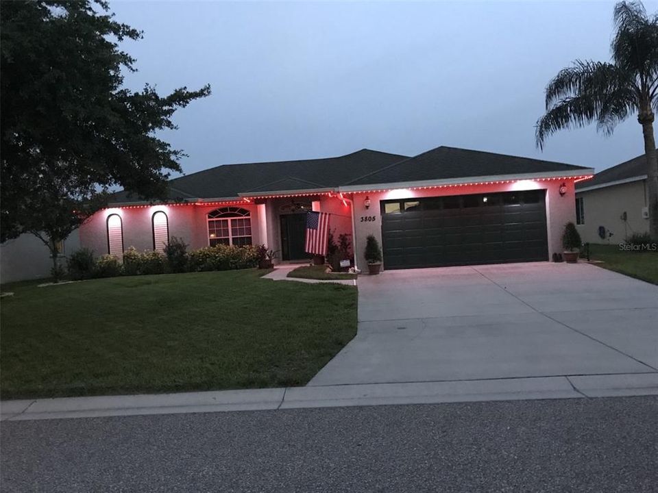 En Venta: $360,900 (3 camas, 2 baños, 1825 Pies cuadrados)