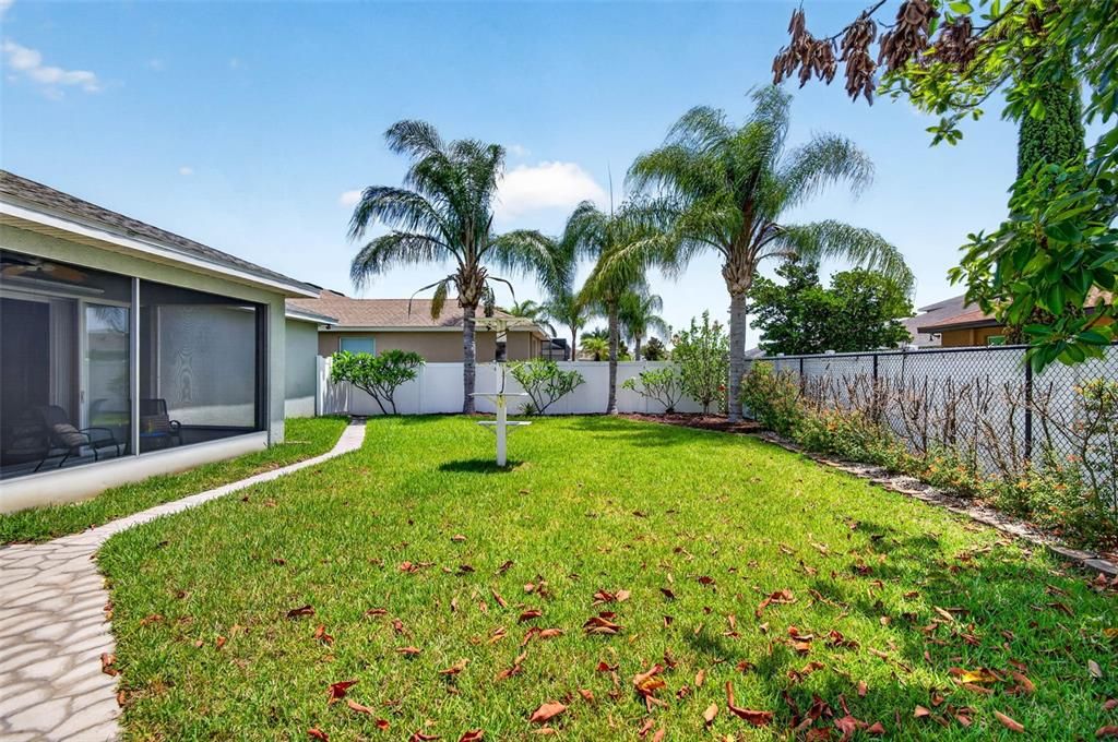 En Venta: $360,900 (3 camas, 2 baños, 1825 Pies cuadrados)