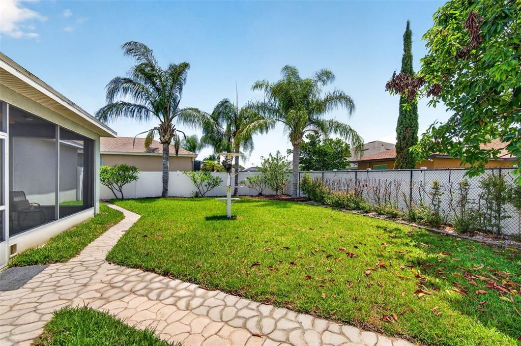 En Venta: $360,900 (3 camas, 2 baños, 1825 Pies cuadrados)