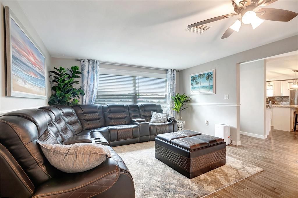 For Rent: $4,400 (3 beds, 2 baths, 1624 Square Feet)