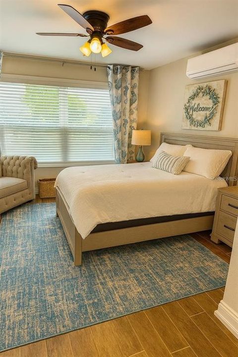 For Rent: $4,400 (3 beds, 2 baths, 1624 Square Feet)