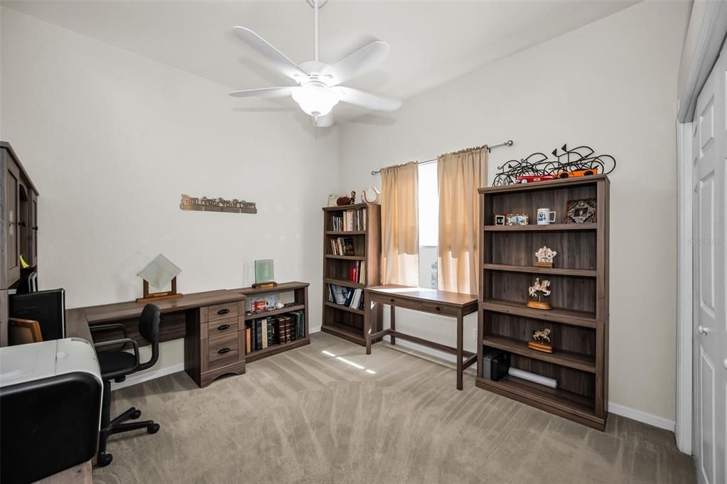 En Venta: $899,000 (4 camas, 3 baños, 2786 Pies cuadrados)