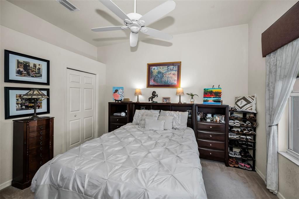 En Venta: $899,000 (4 camas, 3 baños, 2786 Pies cuadrados)