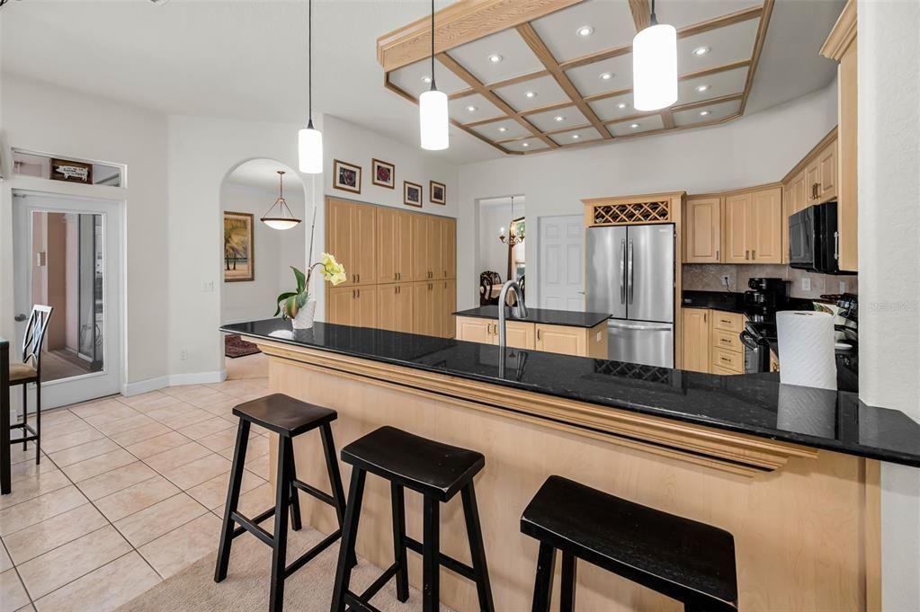 En Venta: $899,000 (4 camas, 3 baños, 2786 Pies cuadrados)