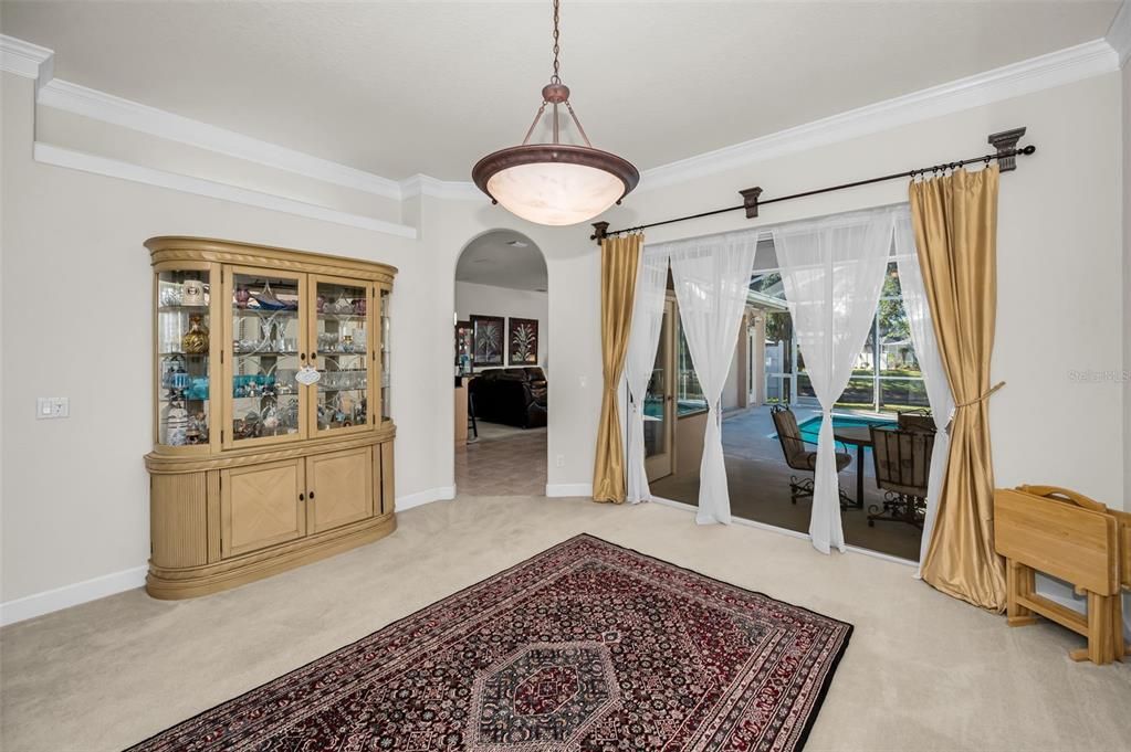En Venta: $899,000 (4 camas, 3 baños, 2786 Pies cuadrados)