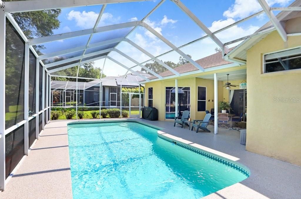 Activo con contrato: $585,000 (5 camas, 3 baños, 2557 Pies cuadrados)