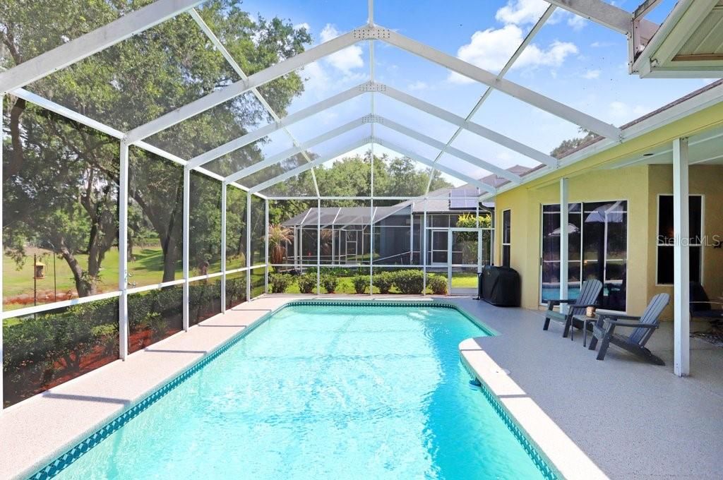 Activo con contrato: $585,000 (5 camas, 3 baños, 2557 Pies cuadrados)