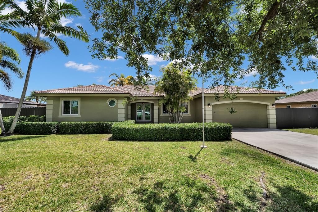 Activo con contrato: $687,900 (3 camas, 2 baños, 1794 Pies cuadrados)