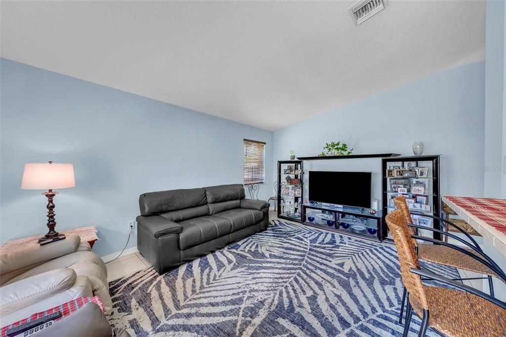 Activo con contrato: $687,900 (3 camas, 2 baños, 1794 Pies cuadrados)