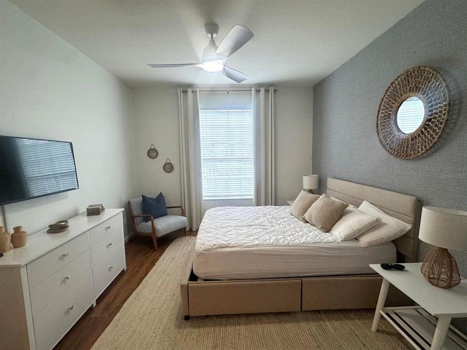 Activo con contrato: $259,000 (3 camas, 2 baños, 1402 Pies cuadrados)