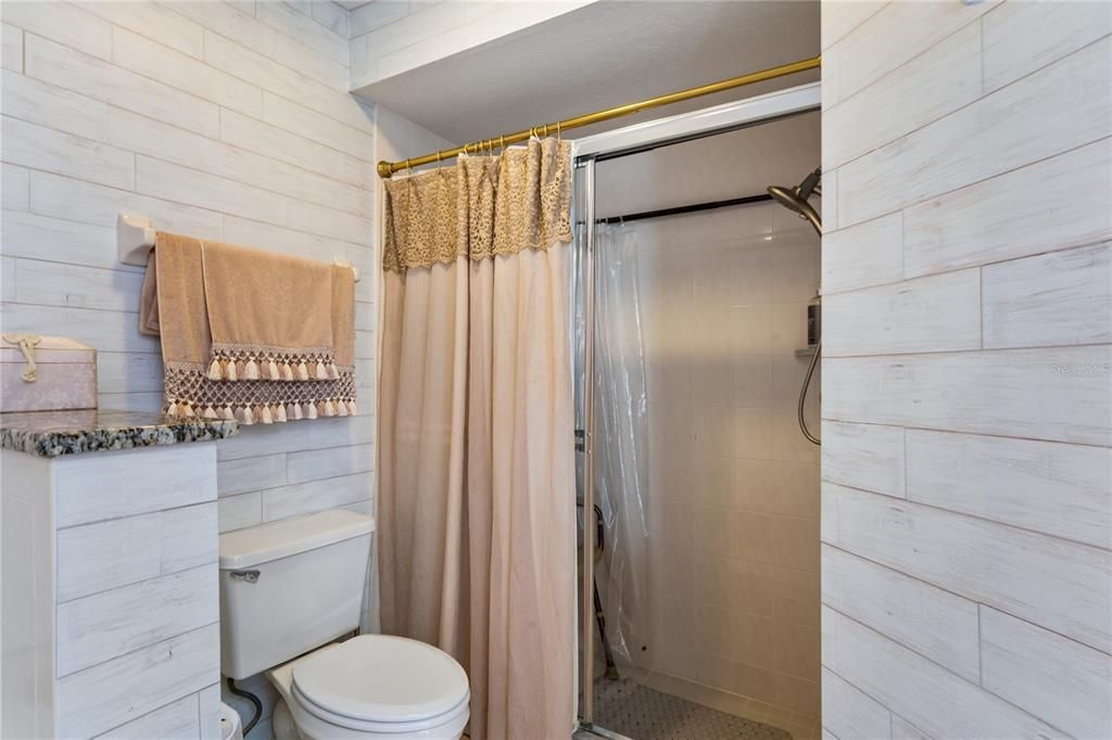 На продажу: $269,900 (2 спален, 2 ванн, 1530 Квадратных фут)