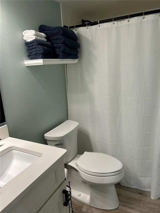 For Sale: $450,000 (2 beds, 2 baths, 1056 Square Feet)