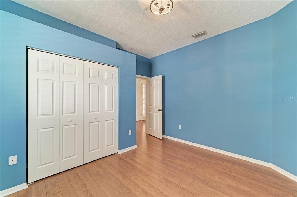 Activo con contrato: $525,000 (3 camas, 2 baños, 2093 Pies cuadrados)