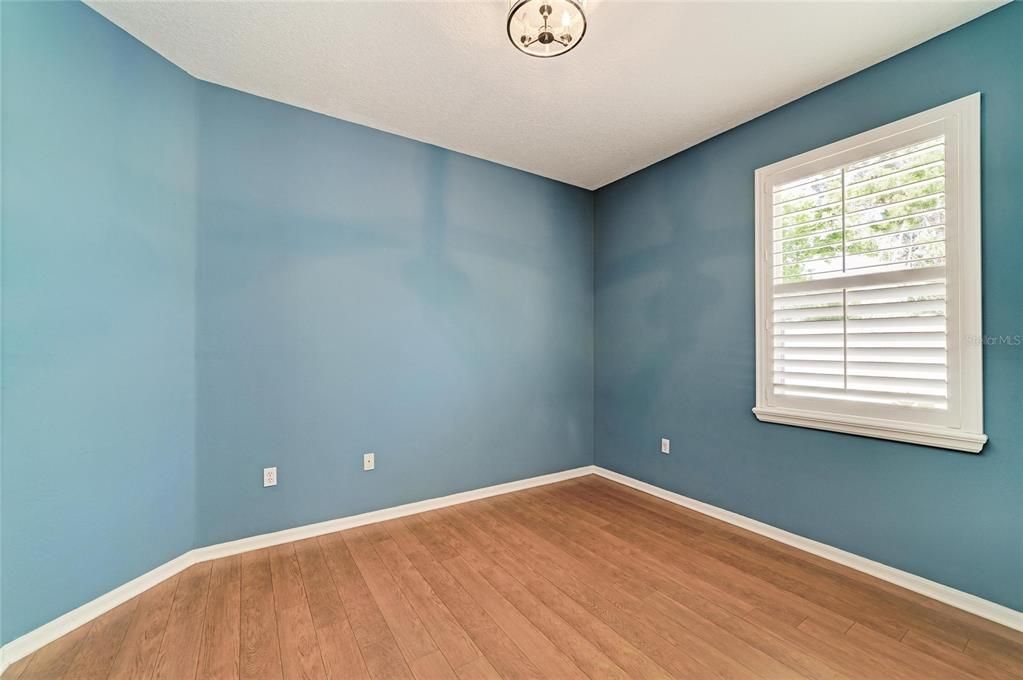 Activo con contrato: $525,000 (3 camas, 2 baños, 2093 Pies cuadrados)