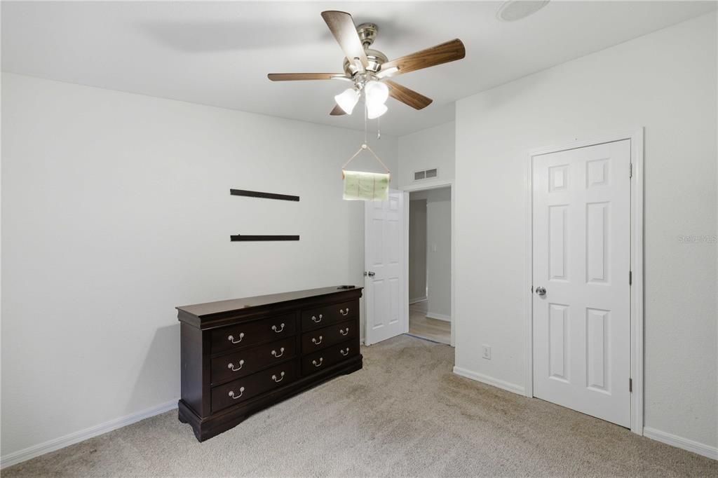 For Sale: $460,000 (3 beds, 2 baths, 1818 Square Feet)