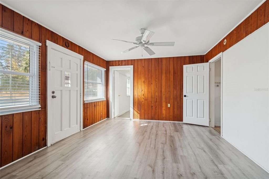 Active With Contract: $2,600 (3 beds, 2 baths, 1768 Square Feet)
