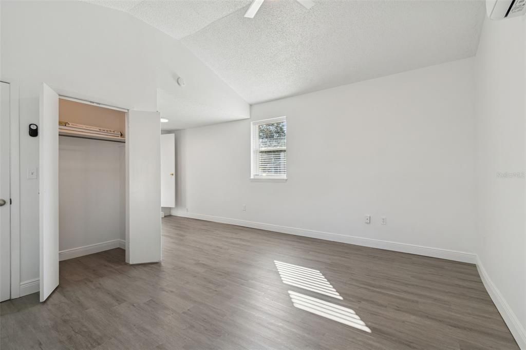 Active With Contract: $2,600 (3 beds, 2 baths, 1768 Square Feet)