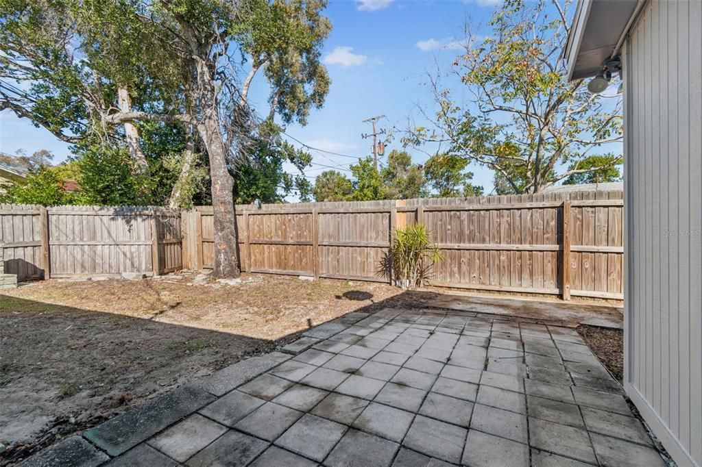Active With Contract: $2,600 (3 beds, 2 baths, 1768 Square Feet)