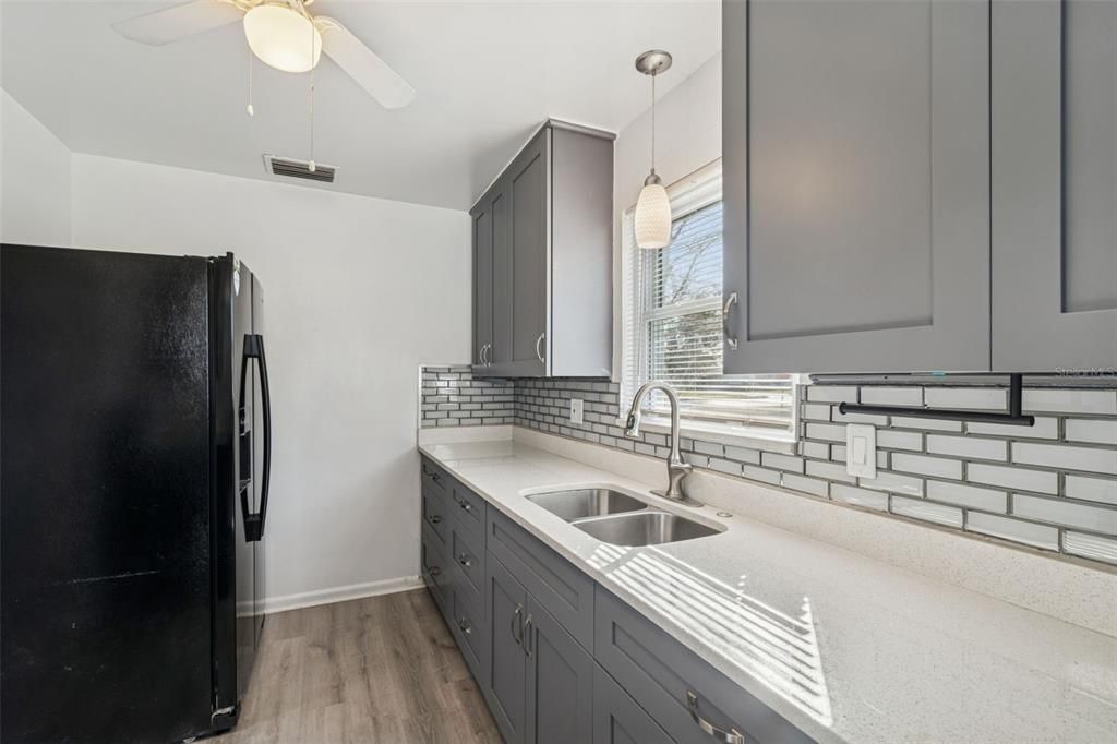 Active With Contract: $2,600 (3 beds, 2 baths, 1768 Square Feet)