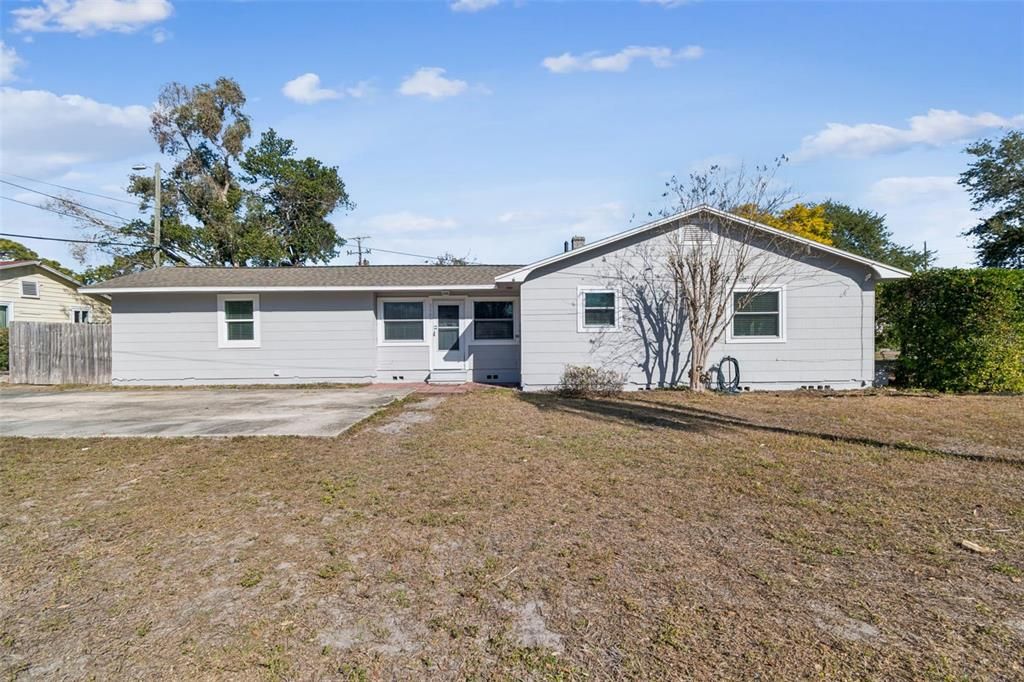 Active With Contract: $2,600 (3 beds, 2 baths, 1768 Square Feet)
