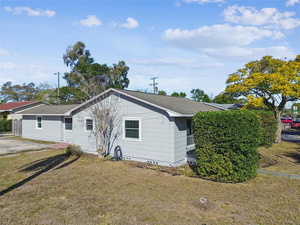 Active With Contract: $2,600 (3 beds, 2 baths, 1768 Square Feet)