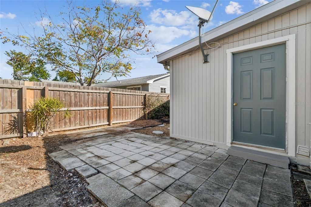 Active With Contract: $2,600 (3 beds, 2 baths, 1768 Square Feet)