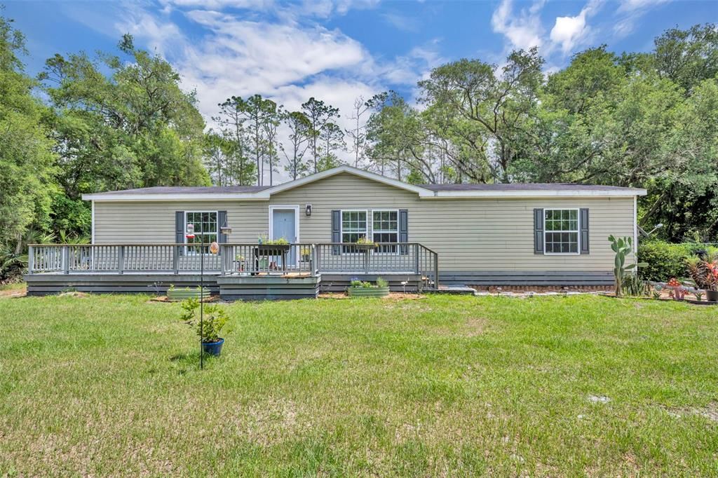 For Sale: $1,750,000 (5 beds, 3 baths, 4066 Square Feet)