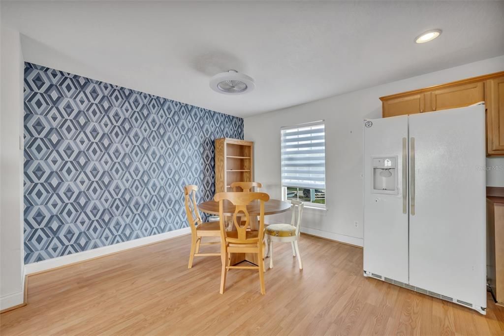 For Sale: $1,750,000 (5 beds, 3 baths, 4066 Square Feet)