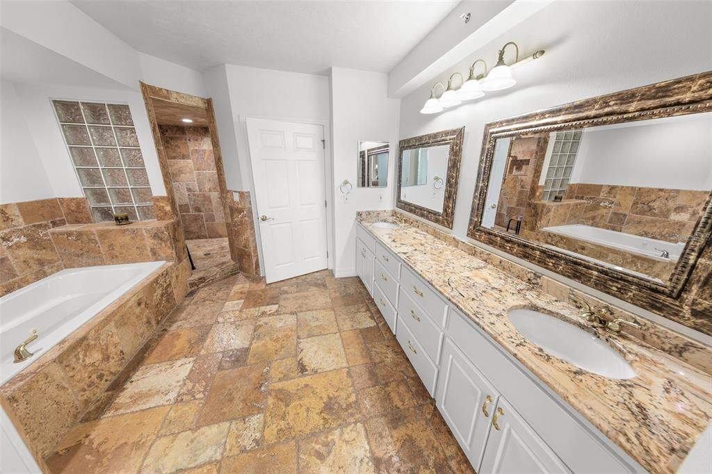 На продажу: $899,900 (3 спален, 3 ванн, 2190 Квадратных фут)