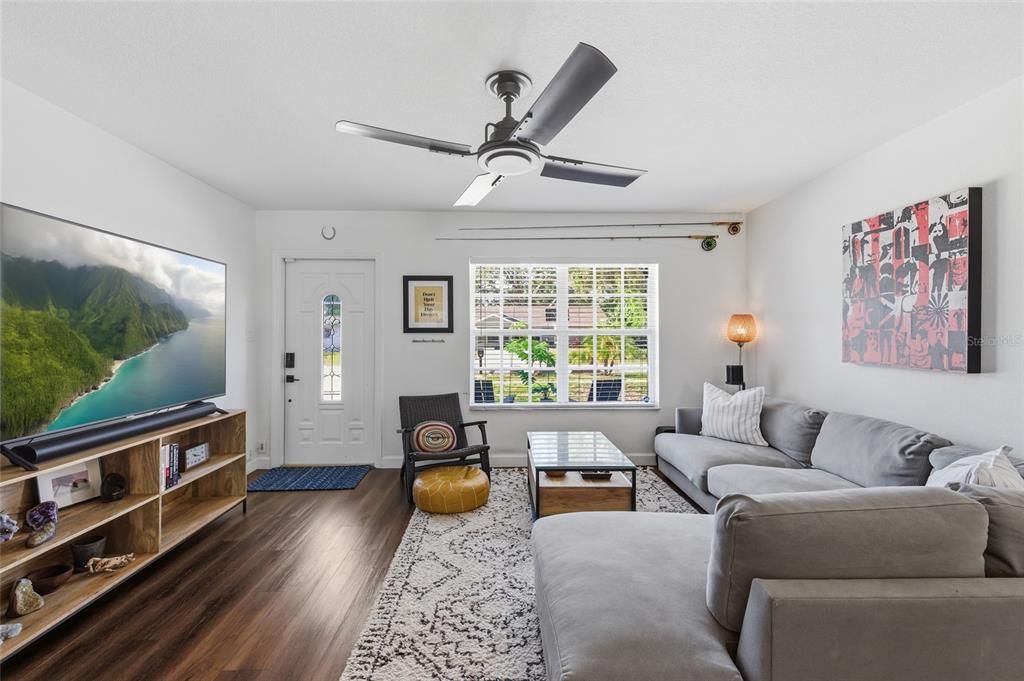 Activo con contrato: $499,990 (4 camas, 2 baños, 1526 Pies cuadrados)