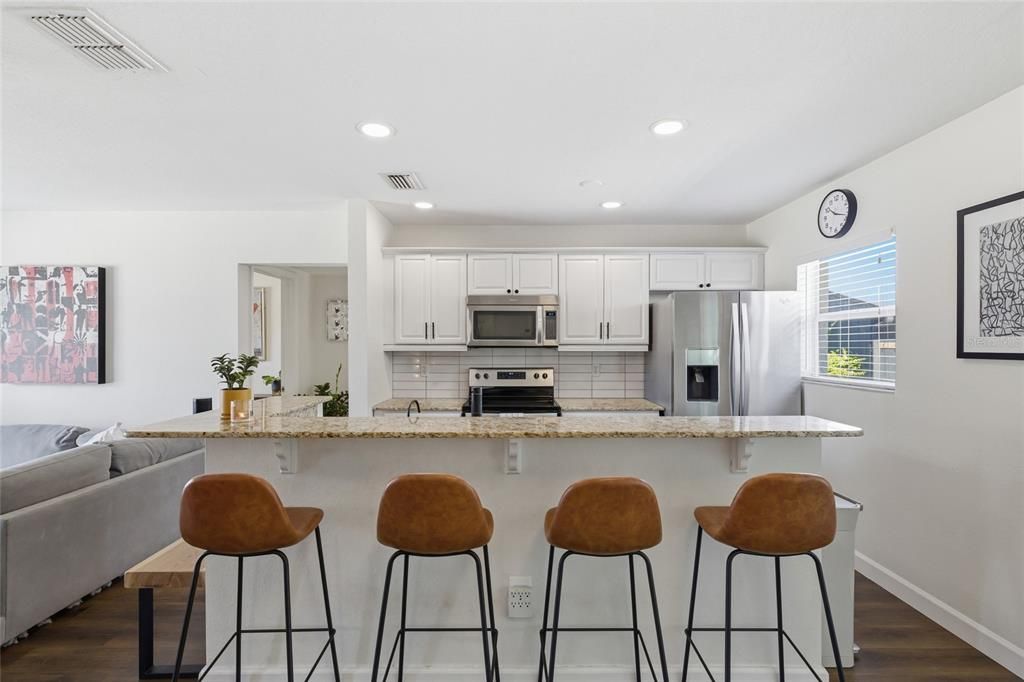 Activo con contrato: $499,990 (4 camas, 2 baños, 1526 Pies cuadrados)
