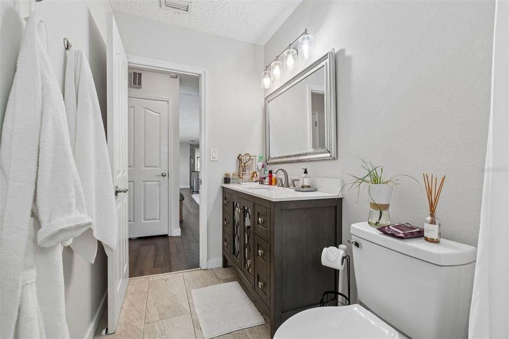 На продажу: $975,000 (4 спален, 3 ванн, 2123 Квадратных фут)