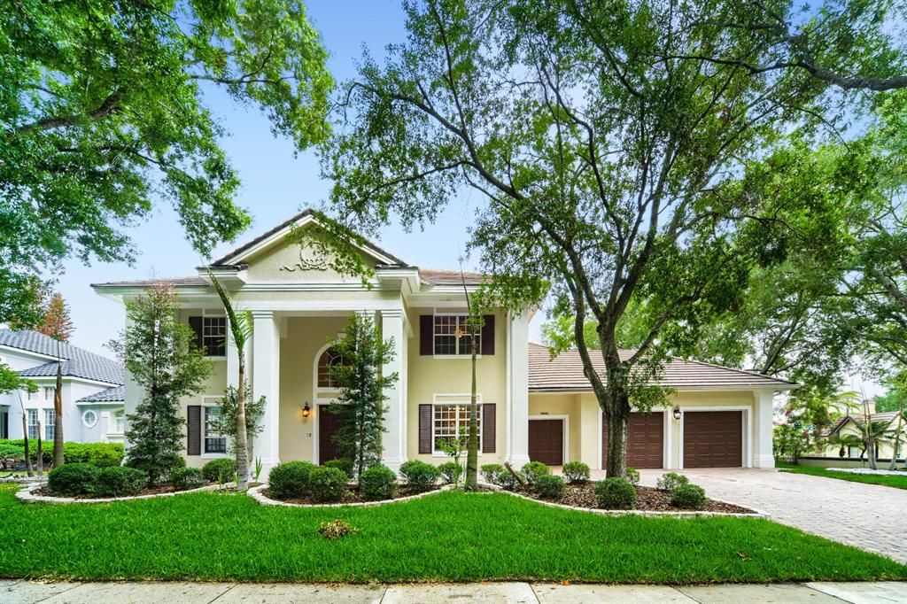 For Sale: $1,000,000 (5 beds, 4 baths, 4563 Square Feet)