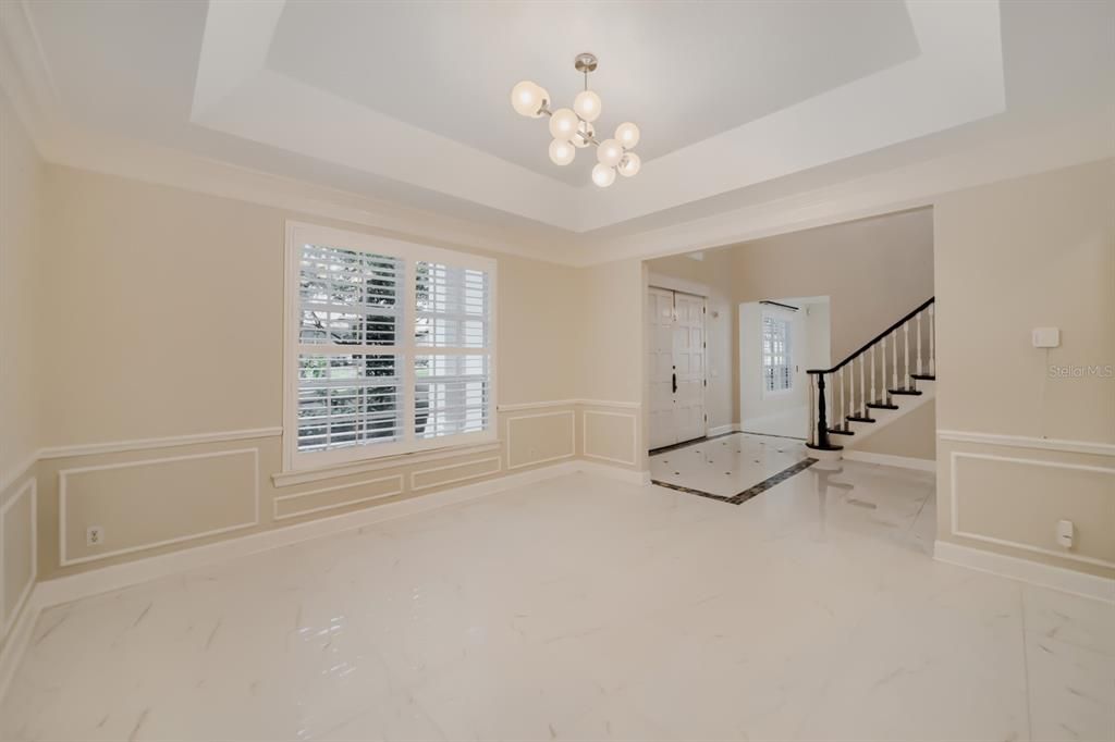 For Sale: $1,000,000 (5 beds, 4 baths, 4563 Square Feet)
