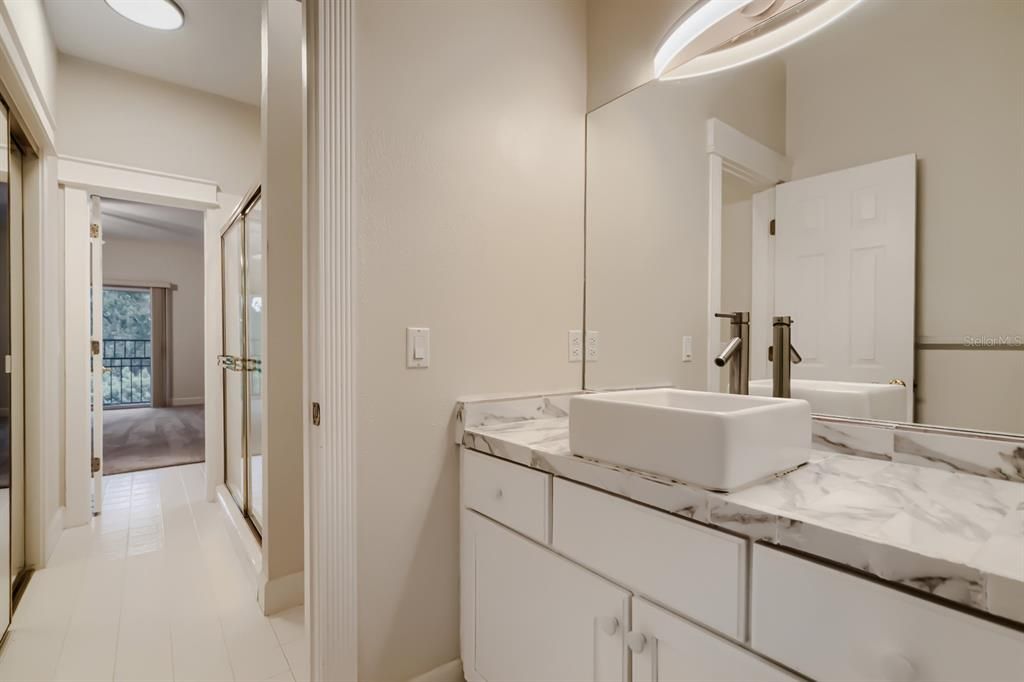 For Sale: $1,000,000 (5 beds, 4 baths, 4563 Square Feet)