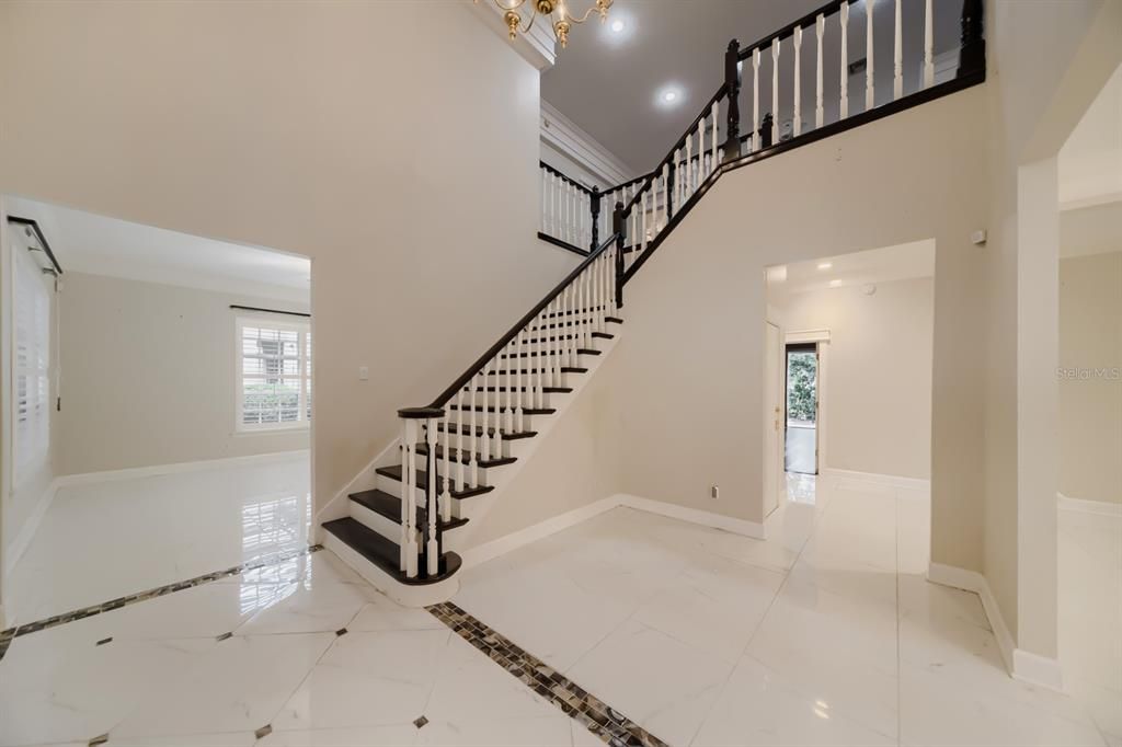 For Sale: $1,000,000 (5 beds, 4 baths, 4563 Square Feet)