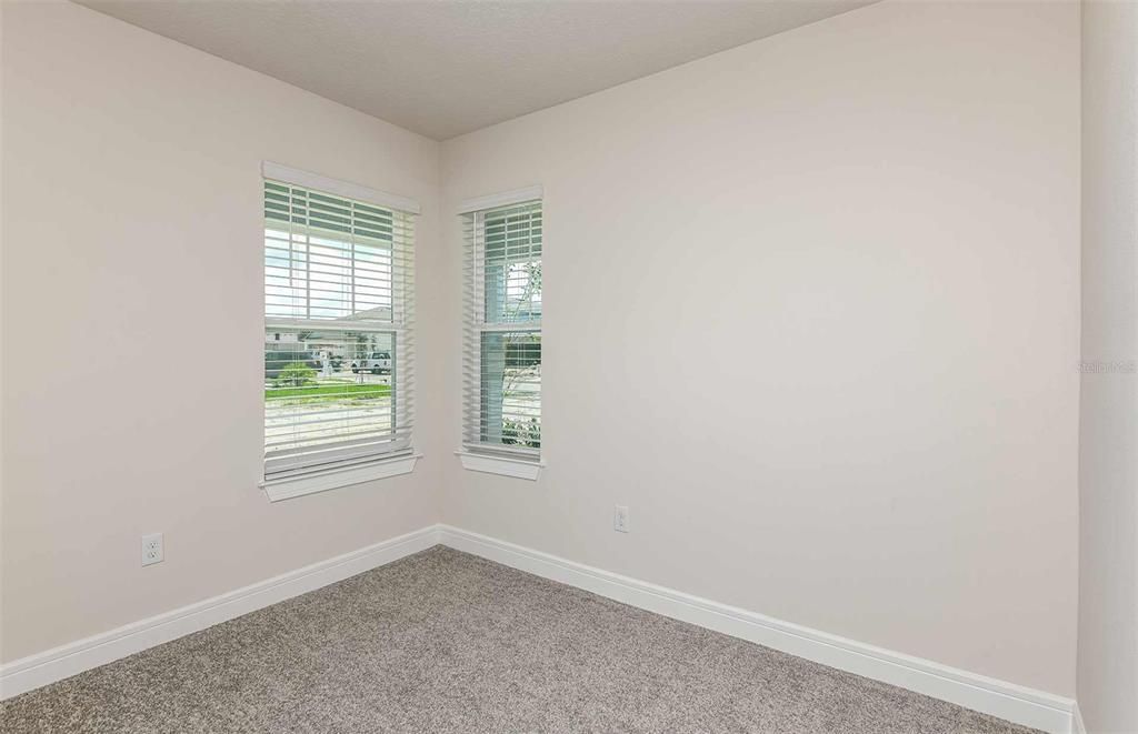 Active With Contract: $334,370 (4 beds, 2 baths, 1580 Square Feet)