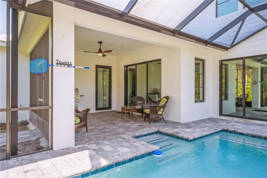 For Sale: $1,590,000 (4 beds, 4 baths, 2963 Square Feet)