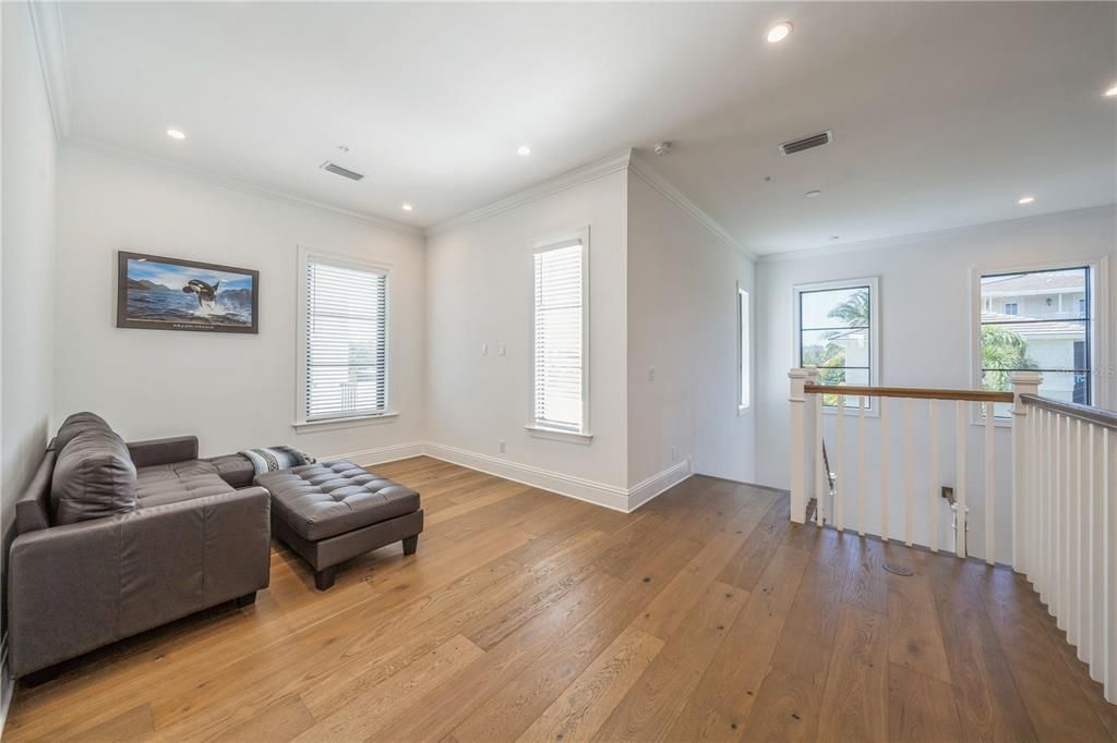 For Sale: $1,590,000 (4 beds, 4 baths, 2963 Square Feet)