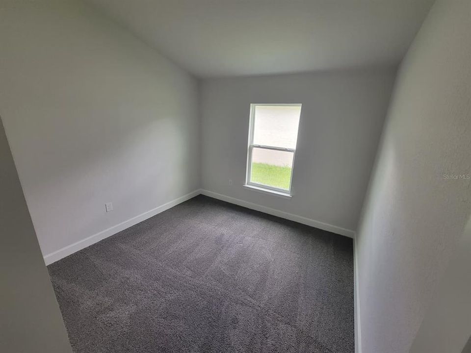 For Rent: $2,100 (4 beds, 2 baths, 1635 Square Feet)