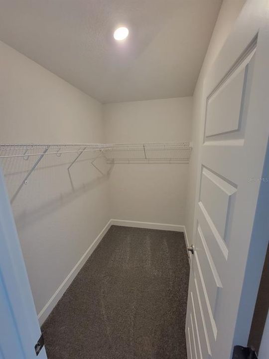 For Rent: $2,100 (4 beds, 2 baths, 1635 Square Feet)