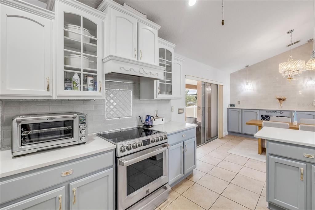 Active With Contract: $430,000 (3 beds, 2 baths, 1872 Square Feet)