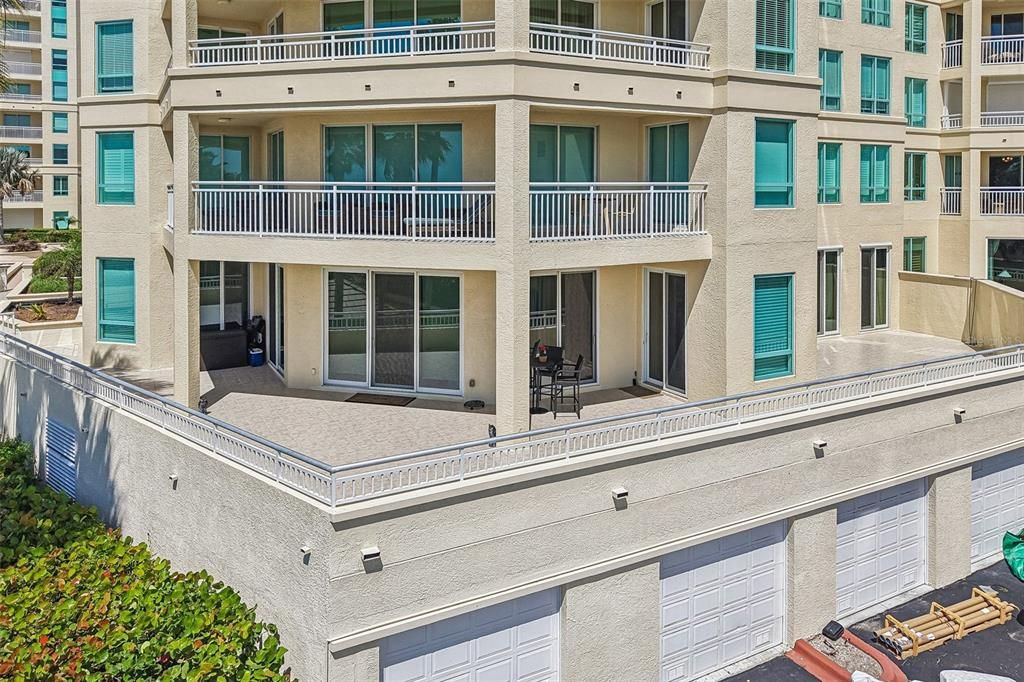 For Sale: $2,400,000 (3 beds, 3 baths, 2521 Square Feet)