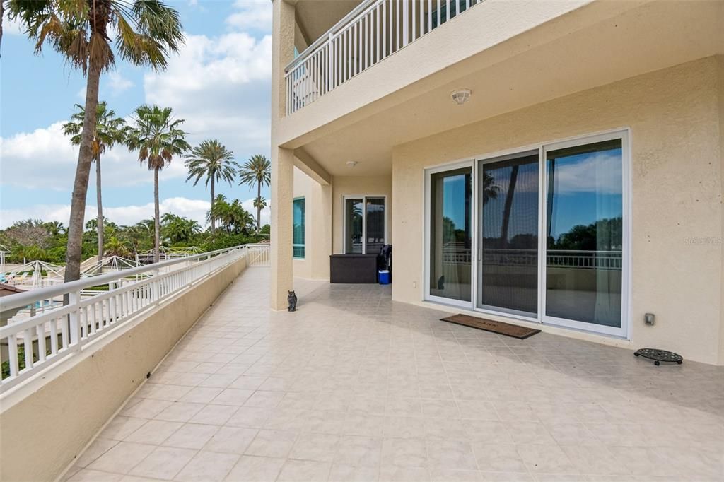 For Sale: $2,400,000 (3 beds, 3 baths, 2521 Square Feet)