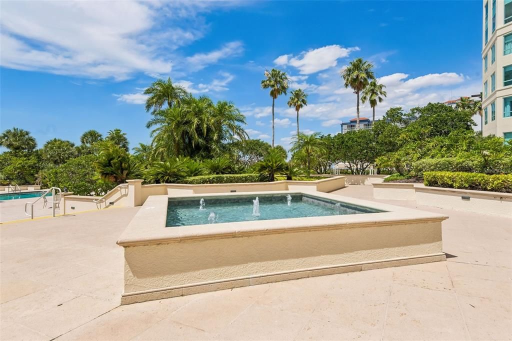 For Sale: $2,400,000 (3 beds, 3 baths, 2521 Square Feet)
