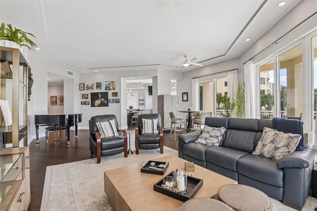For Sale: $2,400,000 (3 beds, 3 baths, 2521 Square Feet)
