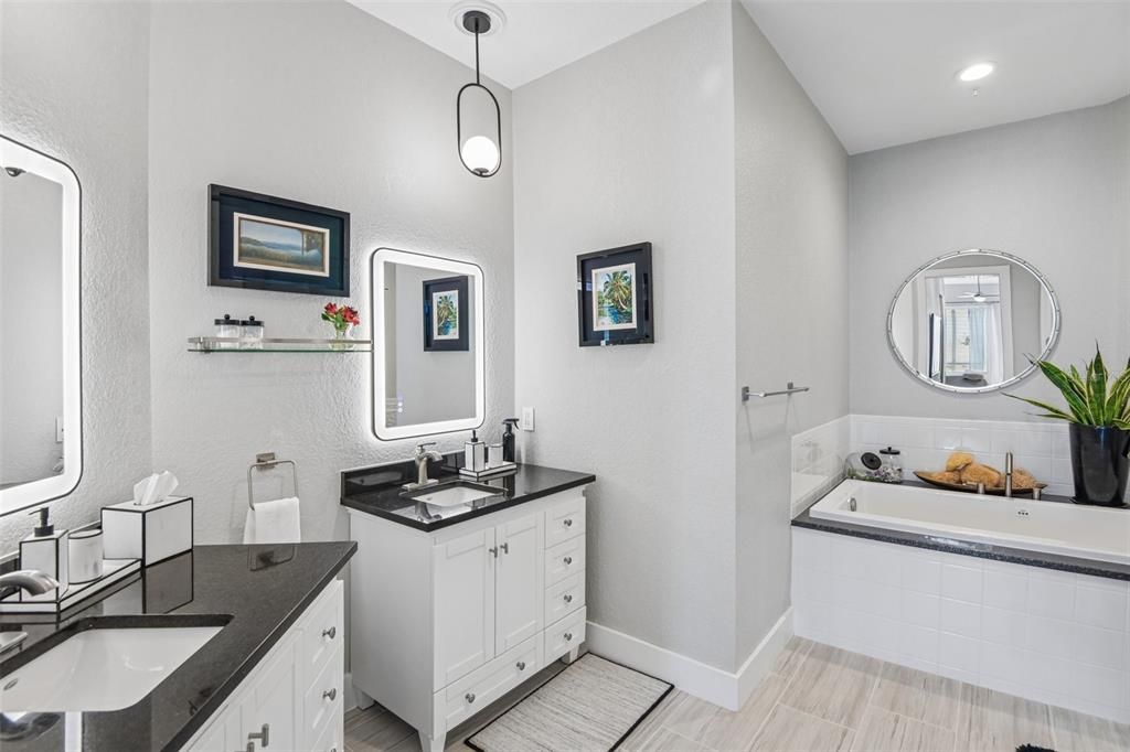 For Sale: $2,400,000 (3 beds, 3 baths, 2521 Square Feet)